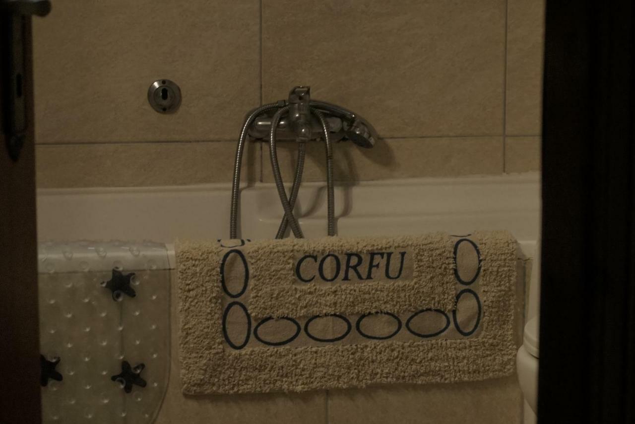 J&B Countryside Life Apartment Agios Matthaios  Exterior photo